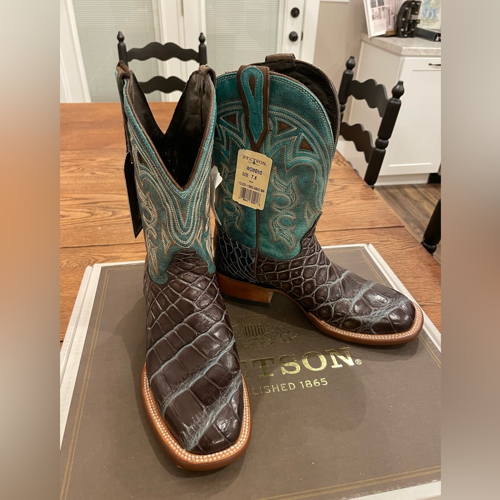 BNWT women’s Stetson cowboy boots